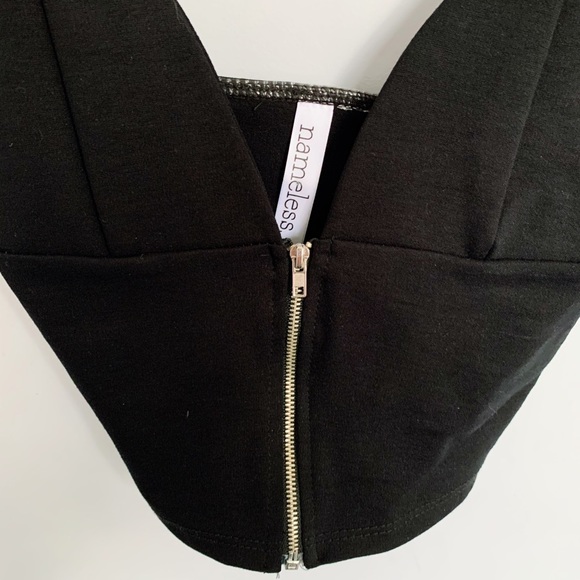 Nameless Black Crop Top - Picture 2 of 3